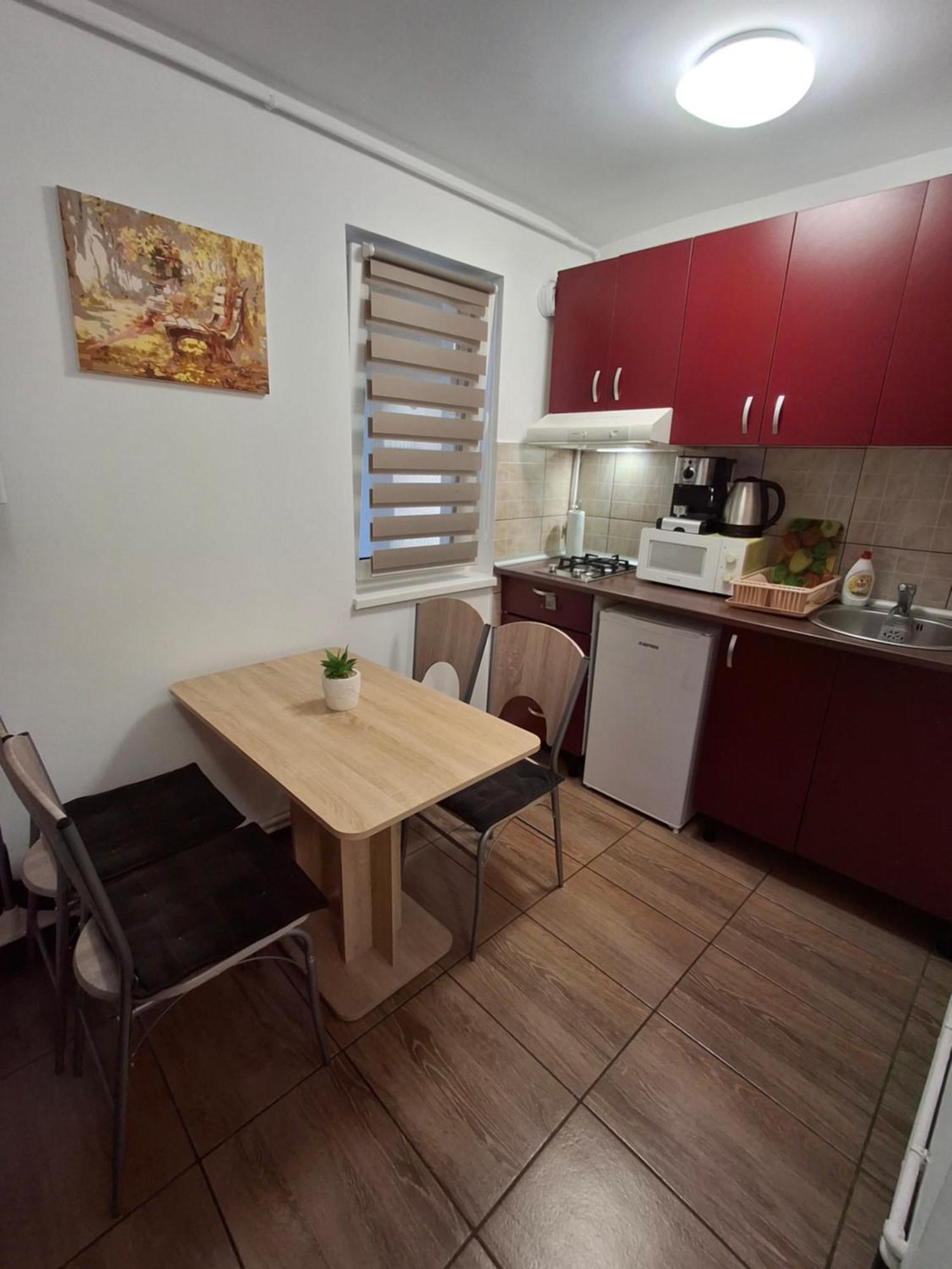 Apartament Claudia Deva Eksteriør billede
