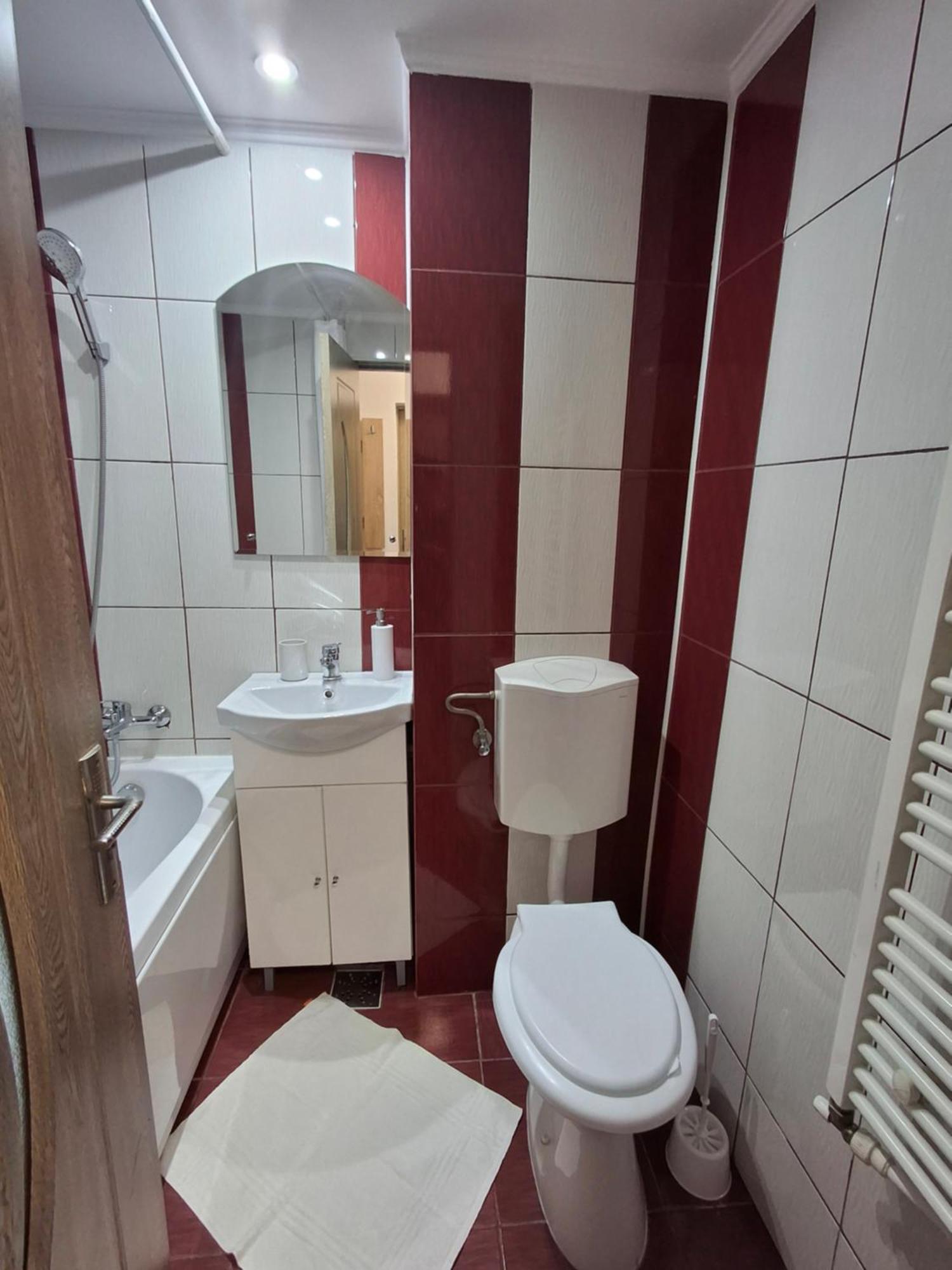 Apartament Claudia Deva Eksteriør billede