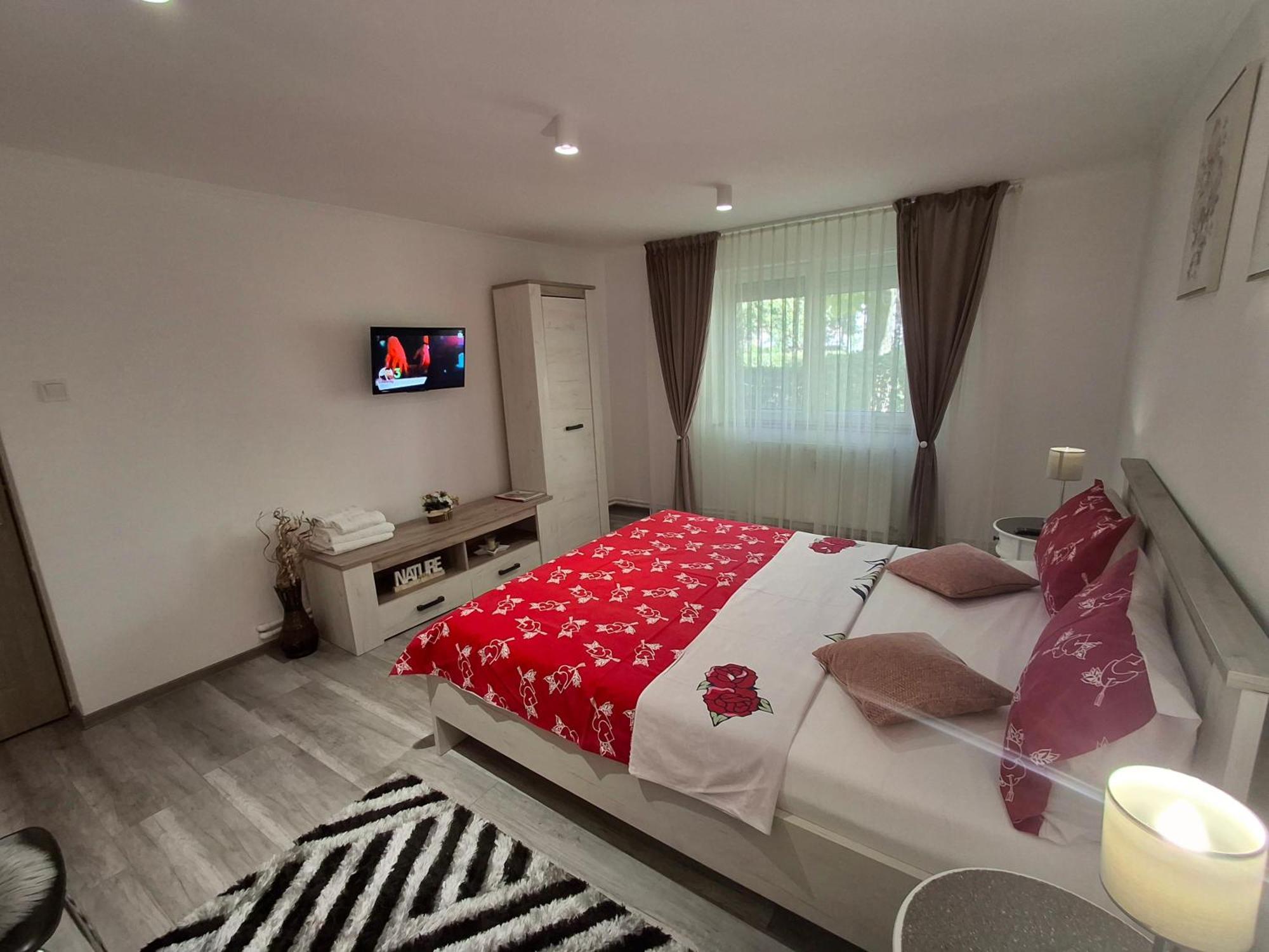 Apartament Claudia Deva Eksteriør billede