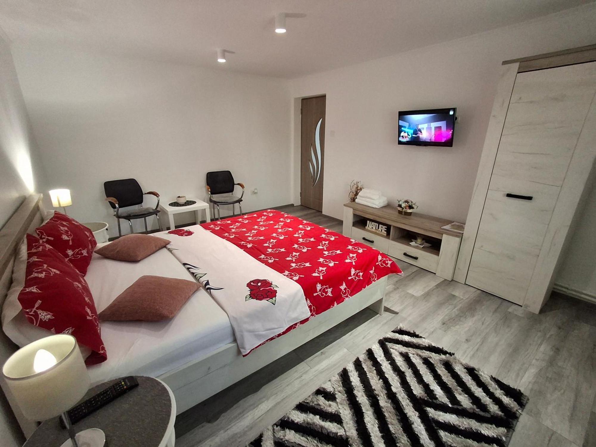 Apartament Claudia Deva Eksteriør billede
